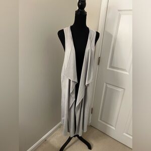 Torrid Faux Suede Flowy Top Size 0/1 Grey